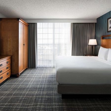 Embassy Suites By Hilton Austin Central Экстерьер фото
