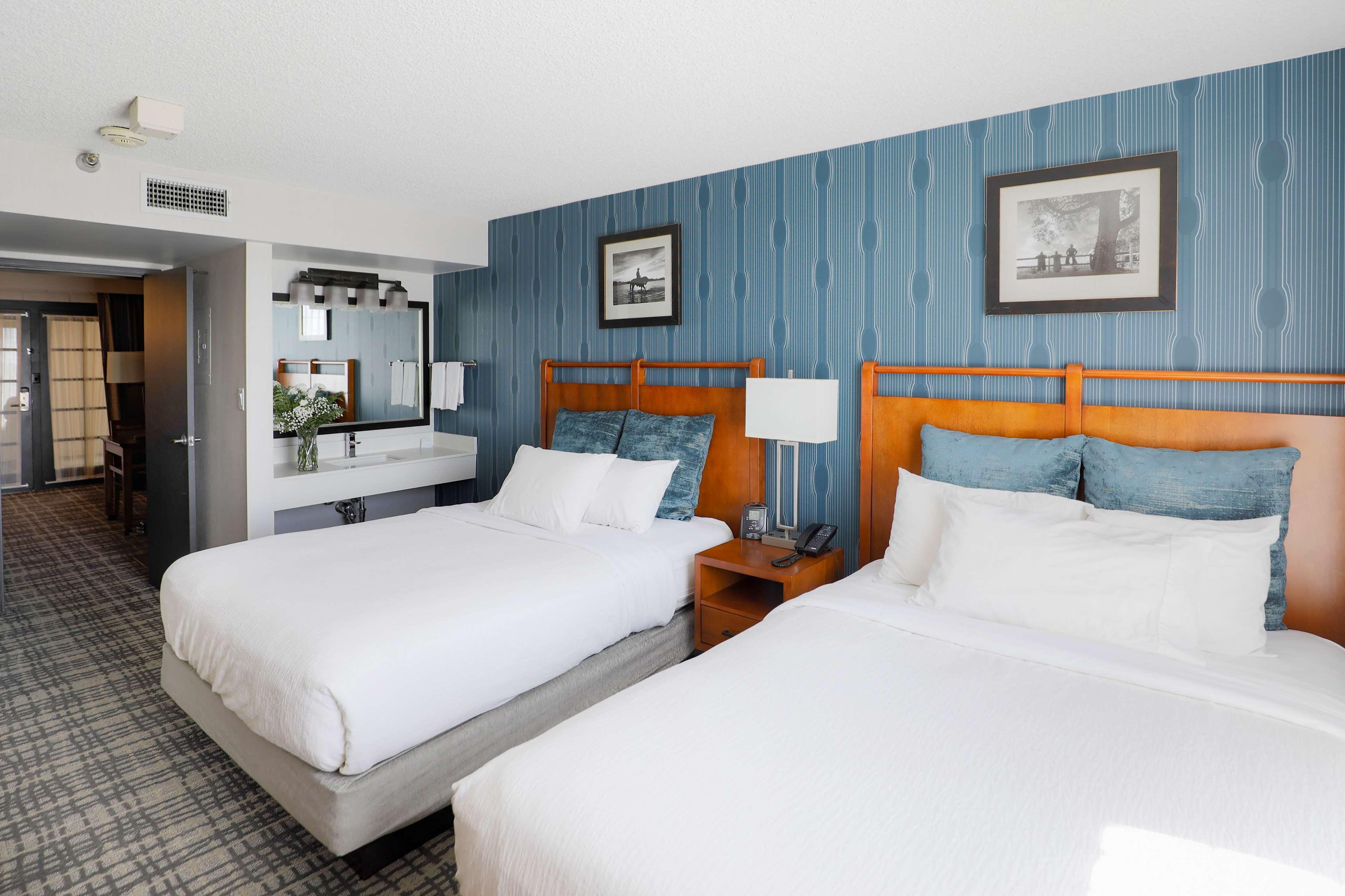Embassy Suites By Hilton Austin Central Экстерьер фото