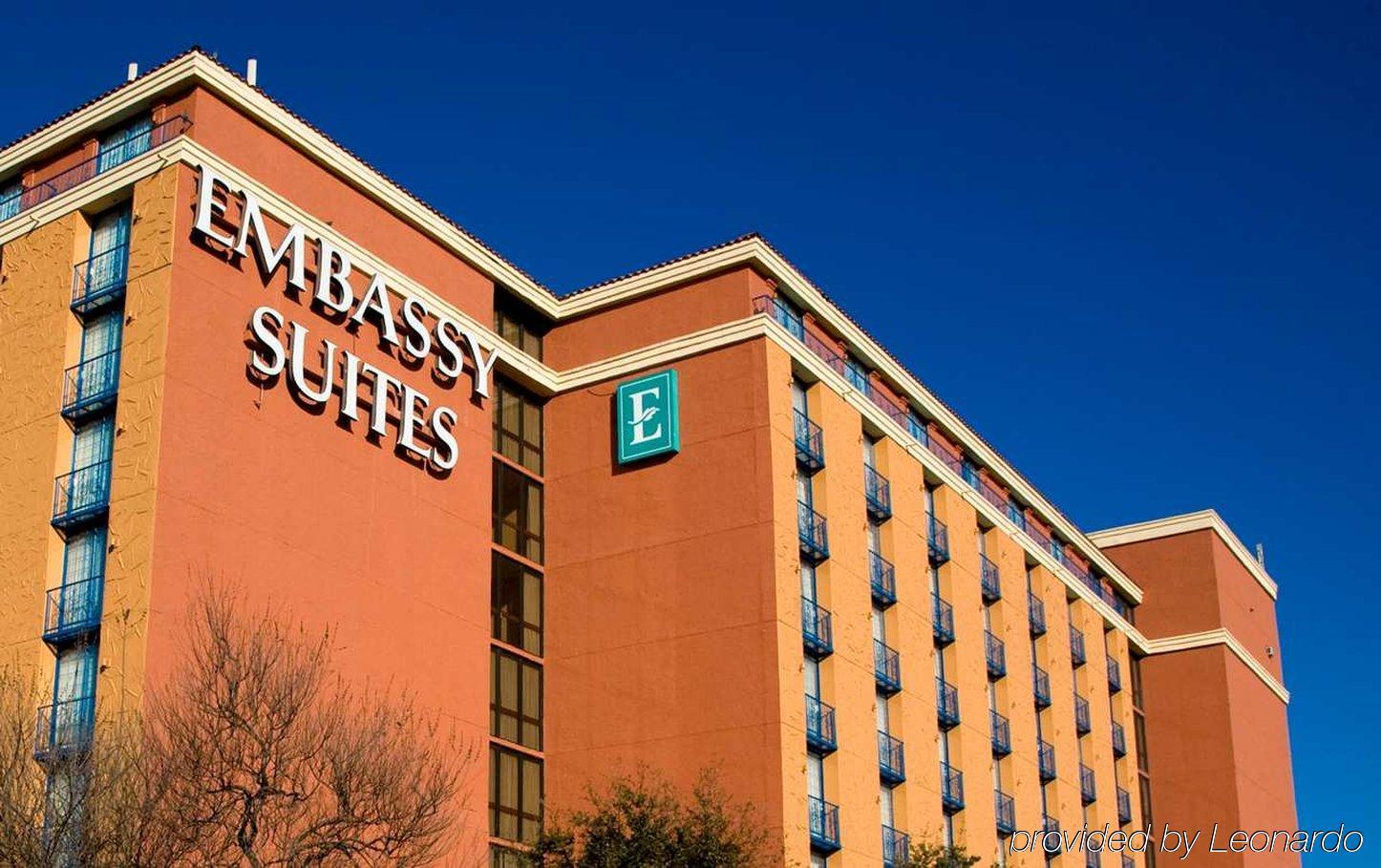 Embassy Suites By Hilton Austin Central Экстерьер фото